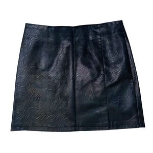 Topshop Black Faux Leather Mini Skirt Front Slit Textured Womens US 12